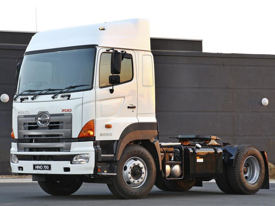 Hino 700 2038 Tractor '2011